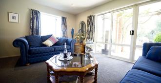 St James Bed and Breakfast - Christchurch - Olohuone