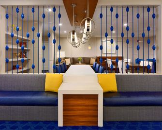 Sonesta ES Suites Chicago - Schaumburg - שאומבורג - לובי