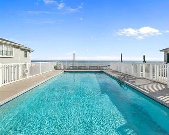 Dreamy Vacation Smart-Home By The Beach - Pine Knoll Shores - Basen