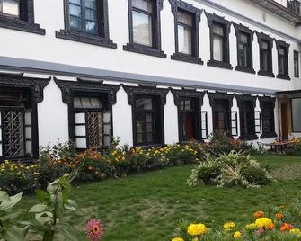 Hotel Heranya - Kathmandu - Building