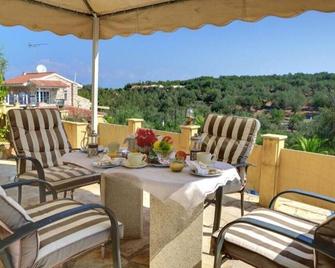 Apartment 'Paco's Resort Family Villa 10' with Sea View, Wi-Fi and Air Conditioning - Gaios - Balcon