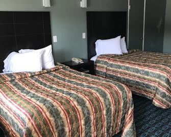 Economy Inn - Modesto - Bedroom