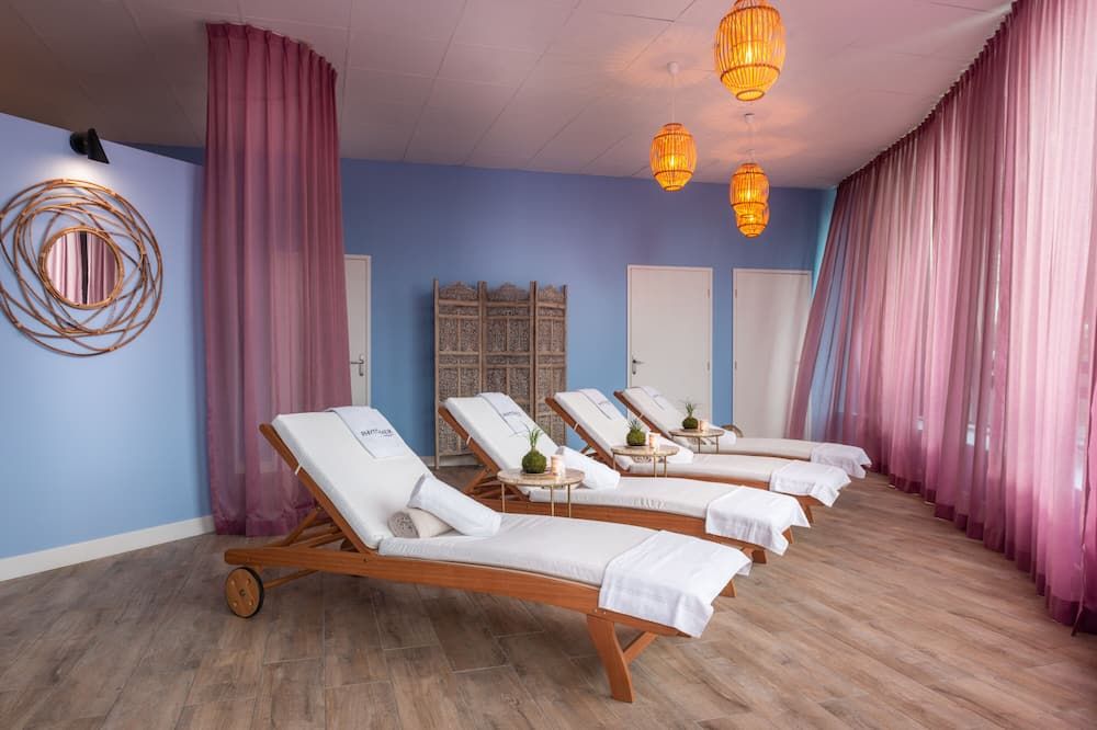 Le M & Spa Bordeaux Aéroport by Hôtels & Préférence - Mérignac - Spa