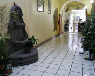 Hotel Posada Diamante - Santiago de Querétaro - Lobby