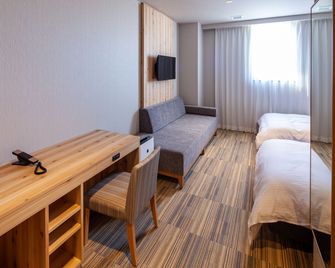 Y's Cabin&hotel Naha Kokusai Street - Naha
