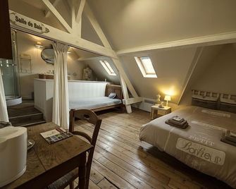 Aux Petits Bonheurs - La Gorgue - Habitación