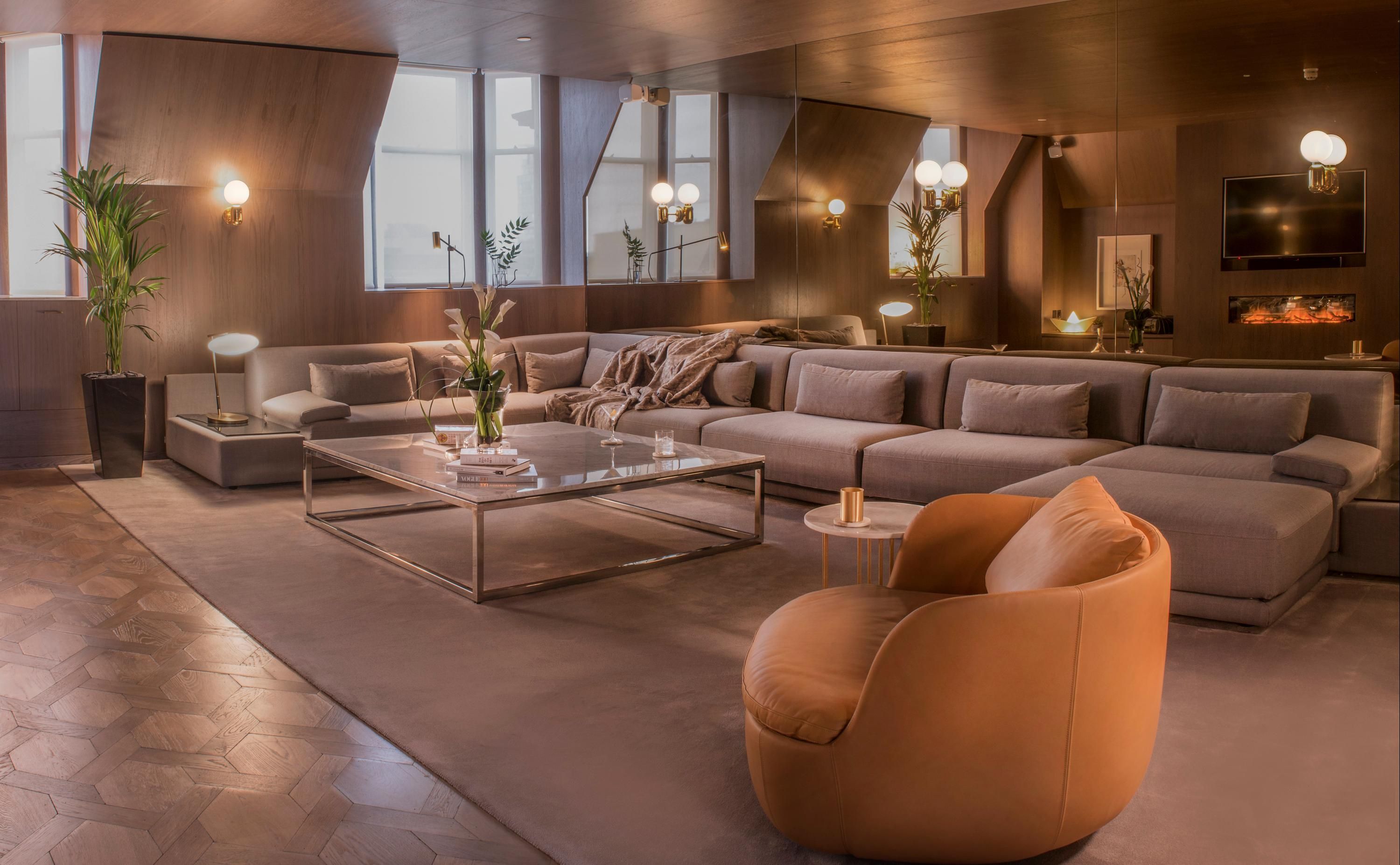 Lounge view of Kimpton Blythswood Square Hotel