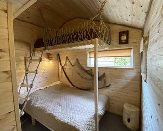 Guest House Melon - Jūrmala - Bedroom