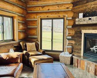 Elk Trout Cabins - Kremmling - Sala de estar