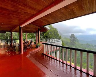 The Hideaway Hotel - Bandarawela - Balcony