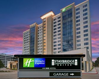 Staybridge Suites Houston - Galleria Area By IHG - Houston - Building