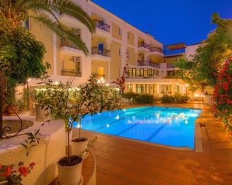 Fortezza Hotel - Réthymnon - Piscine