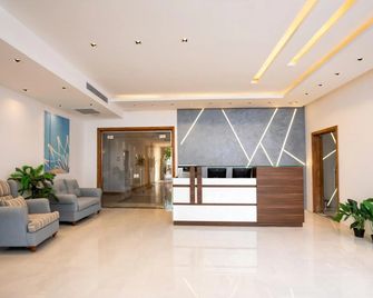 Golden Lake Marina Hotel - El-Alamein - Lobby