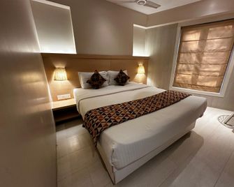 South Coast Hotel - Thane - Habitación