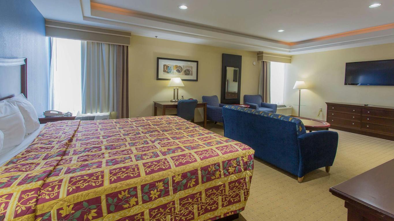 Studios and Suites 4 Less Western Branch
