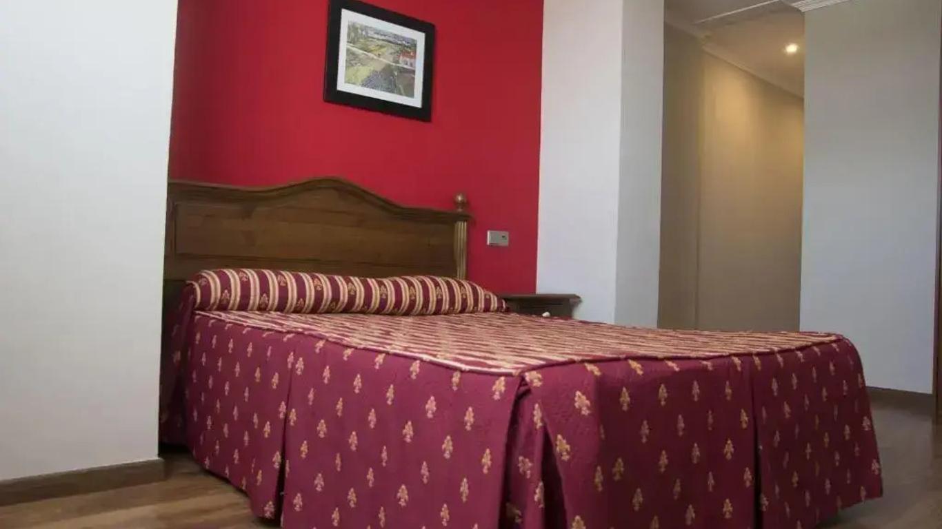 Hotel Restaurante Dama De Baza