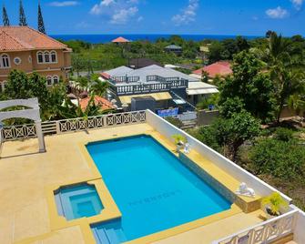5 Bedroom Apartment - Boscobel - Pool