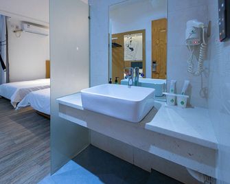 Jiemei Hotel (Chenzhou Beihu Park) - Chenzhou - Bedroom