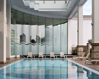 Golden Boutique Hotel Kemayoran - Jakarta - Pool