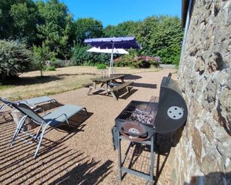 Gîte Le Petit Menhir - Trans-la-Forêt - Patio