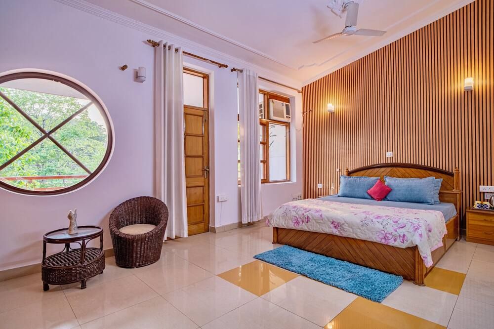 White House By The Ganges - Rishikesh - Bedroom