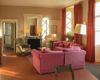 Lovely home in St Michel d.Chavaignes - Thorigné-sur-Dué - Sala de estar