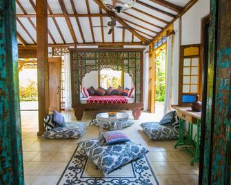 Joglo at Lata Lama - Buleleng - Living room