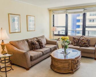 The Alexander Ocean Front Resort - Miami Beach - Living room