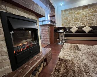 Eva's luxury central apartment - Bucharest - Living room