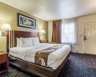 Quality Inn Fresno Near University - פרסנו - חדר שינה