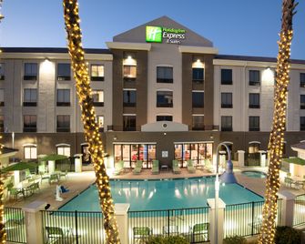 Holiday Inn Express & Suites Yuma By IHG - יומה - בניין