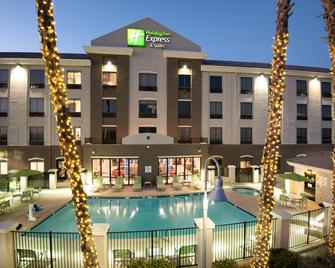 Holiday Inn Express & Suites Yuma - Yuma - Edificio