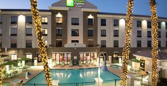Holiday Inn Express & Suites Yuma - Yuma - Toà nhà