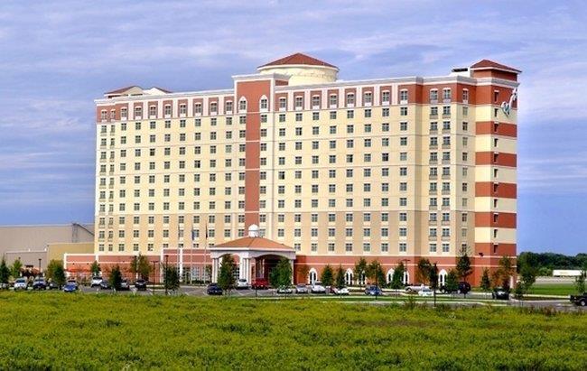 hotels close to winstar casino