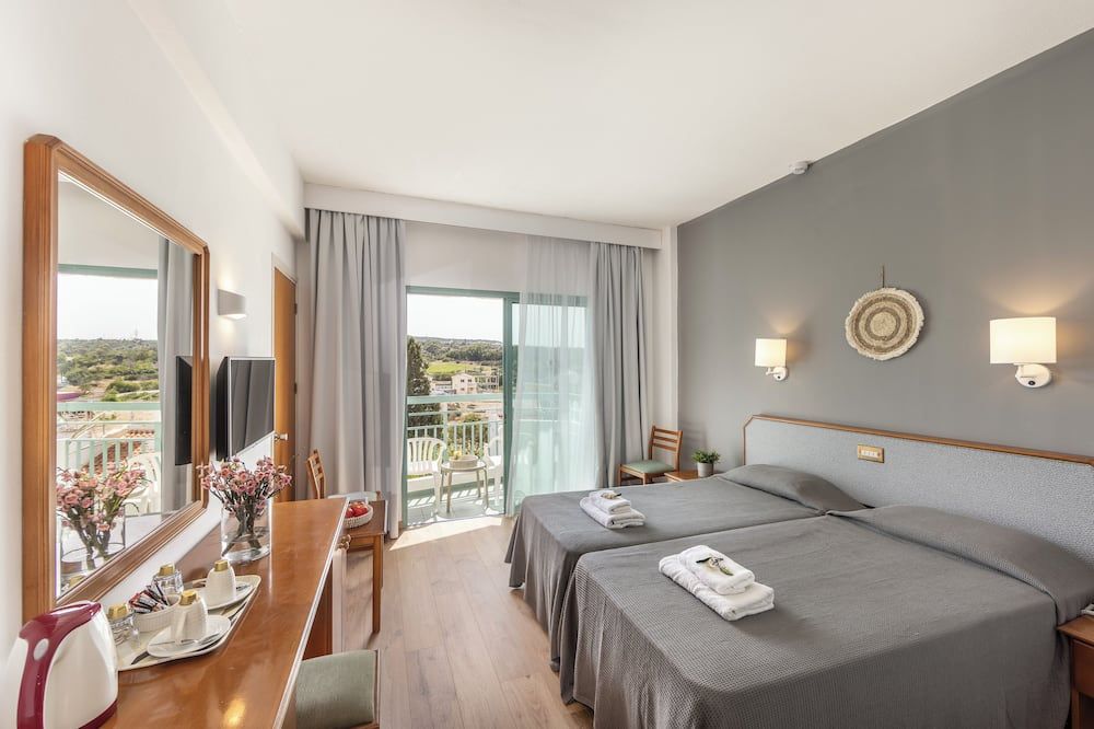 Antigoni Hotel - Protaras - מרפסת