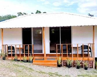 Cabin by the Bay: A Scenic Getaway - Sipalay - Patio