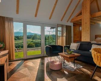 Family Resort Plitvice Lakes - Rastovaca - Living room