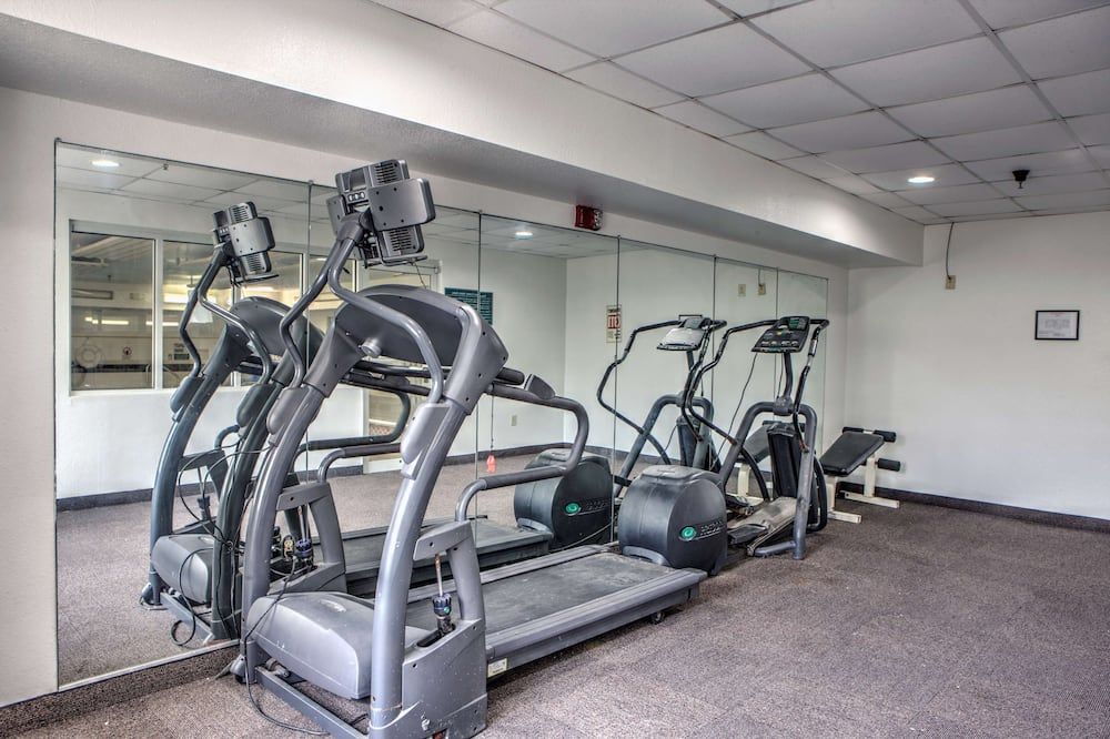 Motel 6 Dallas - Northwest - Dallas - Gym