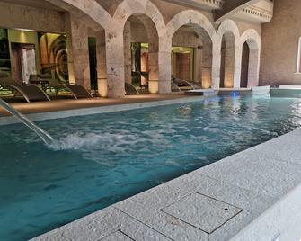 Residence Antica Torre Del Nera - Scheggino - Piscina