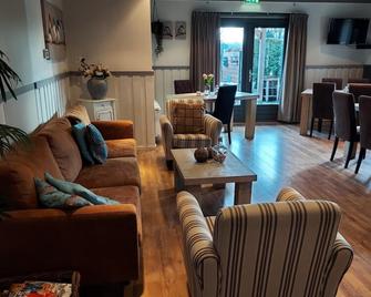 Guesthouse Lazey - Voorthuizen - Huiskamer
