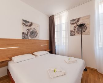 Residhotel Vieux Port - Marseille - Bedroom
