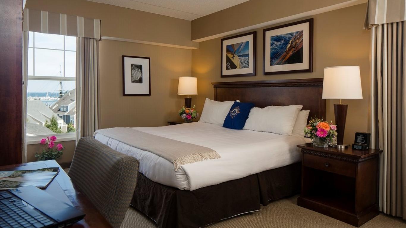 Salem Waterfront Hotel & Suites