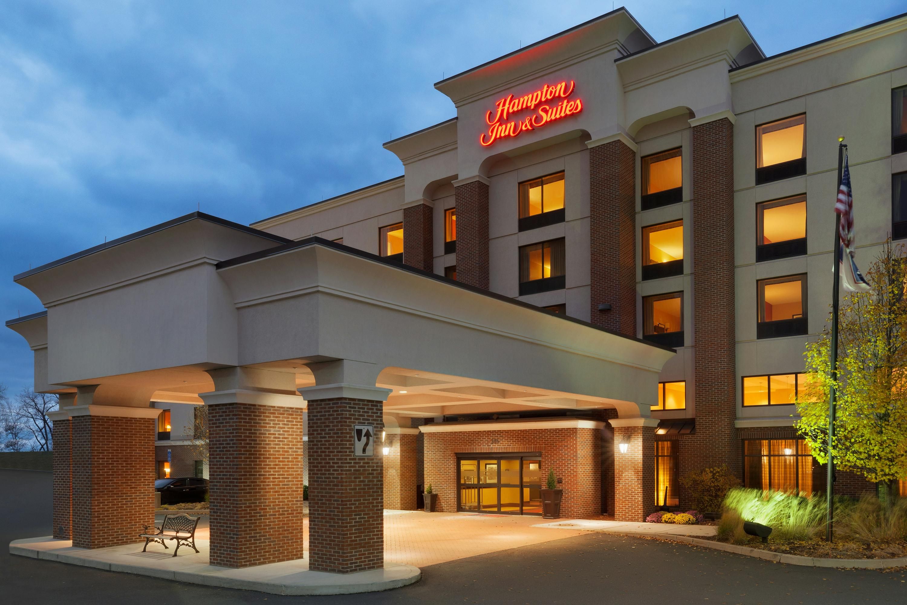 Hampton Inn & Suites Hartford/East Hartford - East Hartford - Gebouw