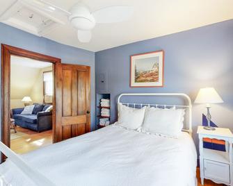 Morning on the Atlantic - Portland - Bedroom