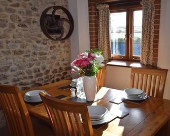 High Quality, Peaceful, Panoramic Views, Aonb, Close To Jurassic Coast. - Colyton - Dining room