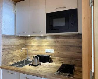2-room apartment for 4 people in Méribel, central and near slopes - Les Allues - Phòng bếp