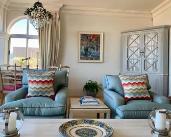 Whalehaven - Kalk Bay - Living room