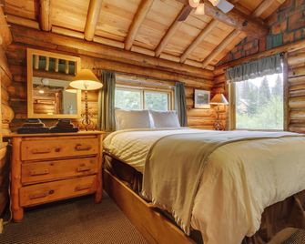 Scenic Montana Cabin Rental about 1 Mi to Yellowstone! - Cooke City
