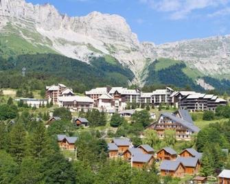 Près des Pistes | Chalet Authentique + Parking - Gresse-en-Vercors - Extérieur