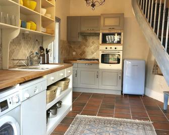 Rustic Simplicity, Comfort, Sublime Views And Spectacular Pool! - Cordes-sur-Ciel - Cuisine